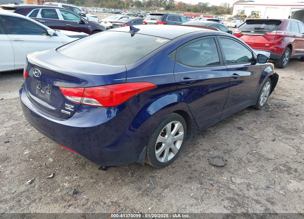 2013 HYUNDAI ELANTRA VIN: 5NPDH4AE7DH382354