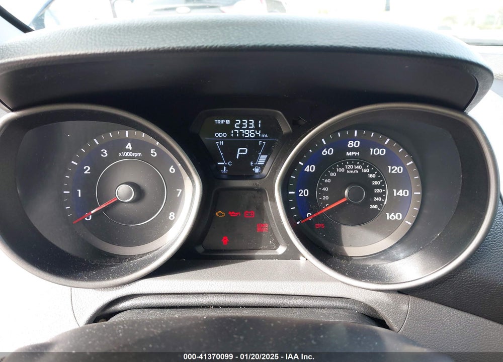 2013 HYUNDAI ELANTRA VIN: 5NPDH4AE7DH382354