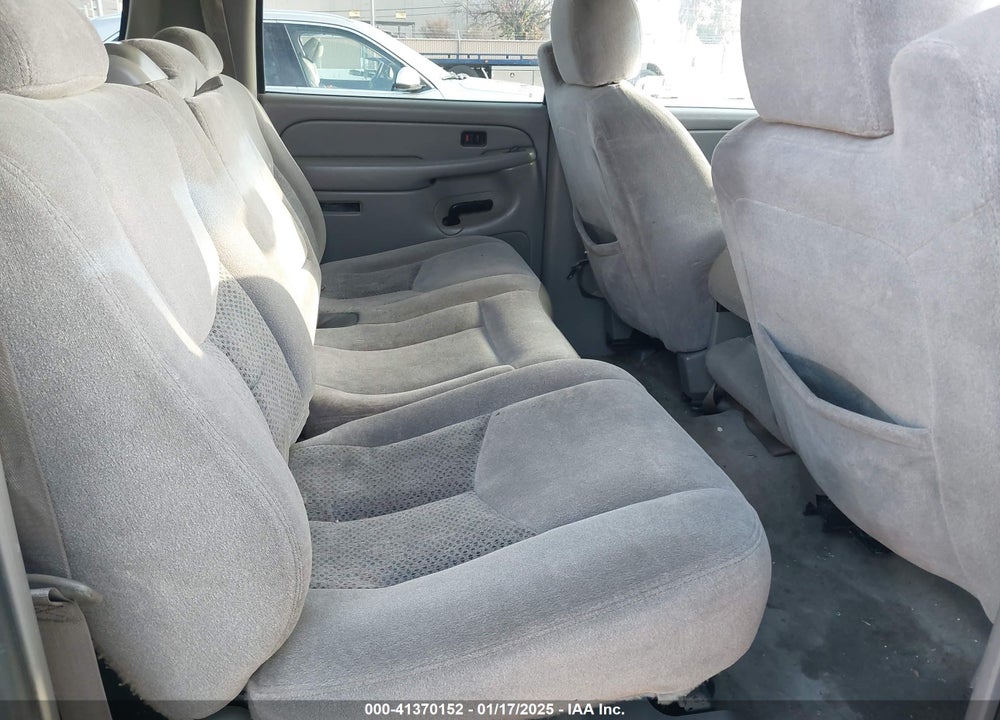 2005 CHEVROLET SUBURBAN 1500 LS VIN: 3GNFK16Z15G203845