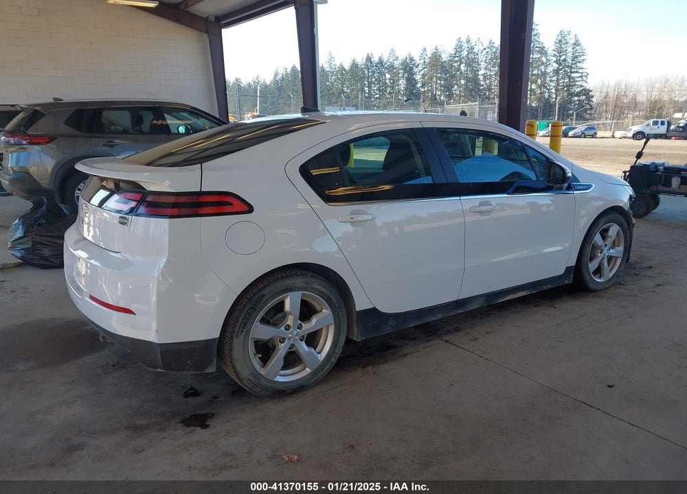 2014 CHEVROLET VOLT VIN: 1G1RA6E48EU113206