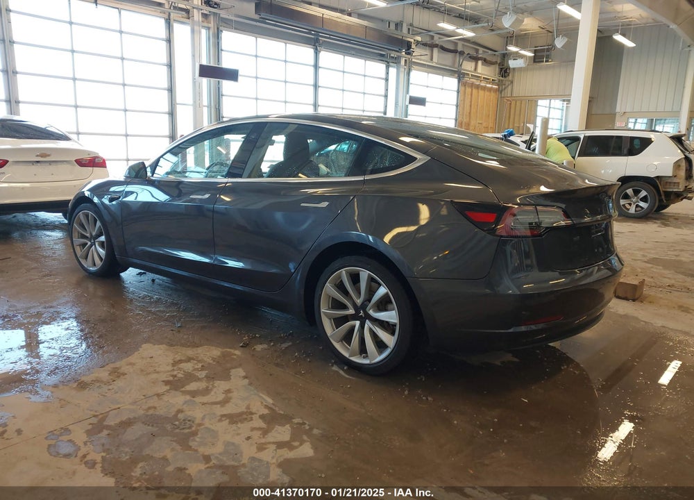 2018 TESLA MODEL 3 VIN: 5YJ3E1EB5JF090599