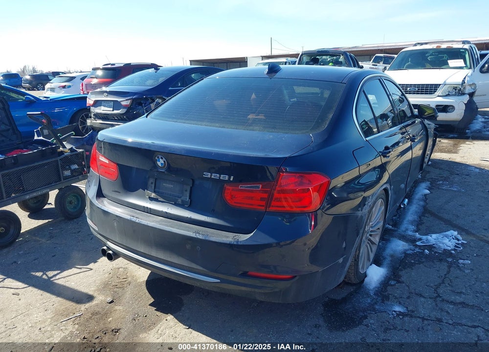 2013 BMW 328I VIN: WBA3C1C5XDF442852