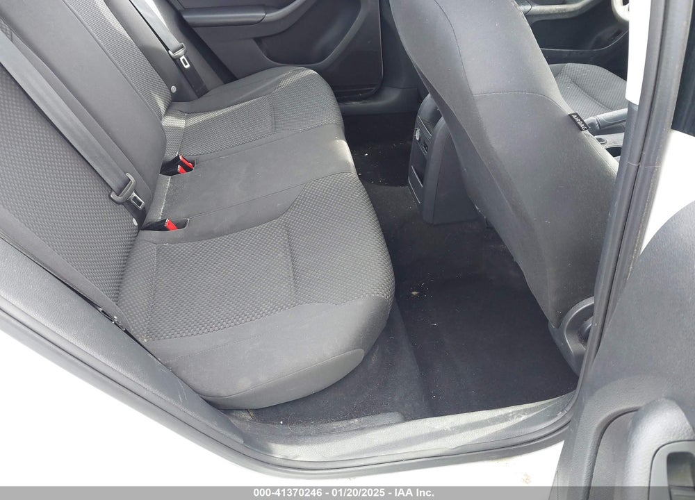 2014 VOLKSWAGEN JETTA VIN: 3VW2K7AJ1EM308363