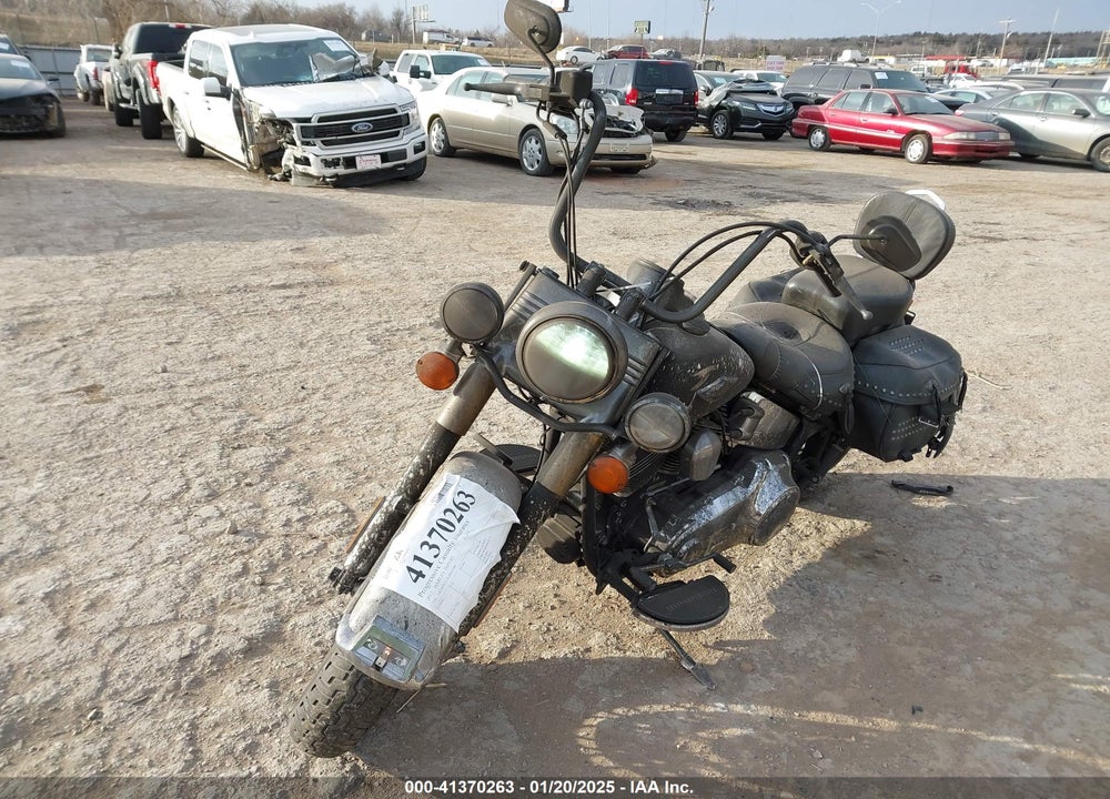 2012 HARLEY-DAVIDSON FLSTC HERITAGE SOFTAIL CLASSIC VIN: 1HD1BWV15CB021100