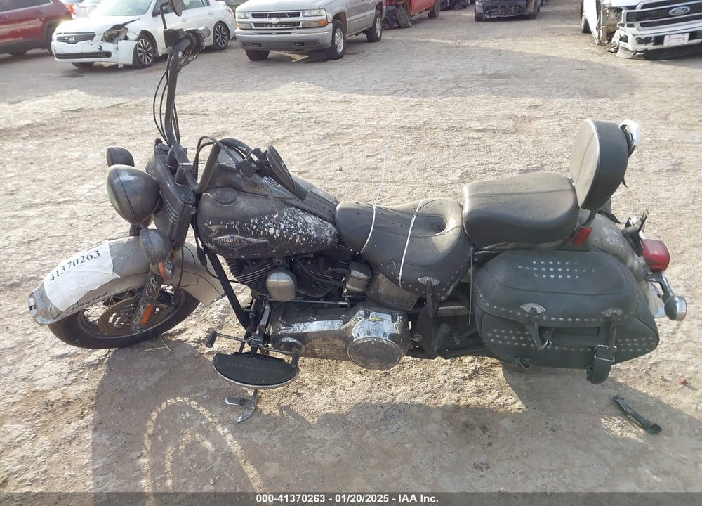 2012 HARLEY-DAVIDSON FLSTC HERITAGE SOFTAIL CLASSIC VIN: 1HD1BWV15CB021100