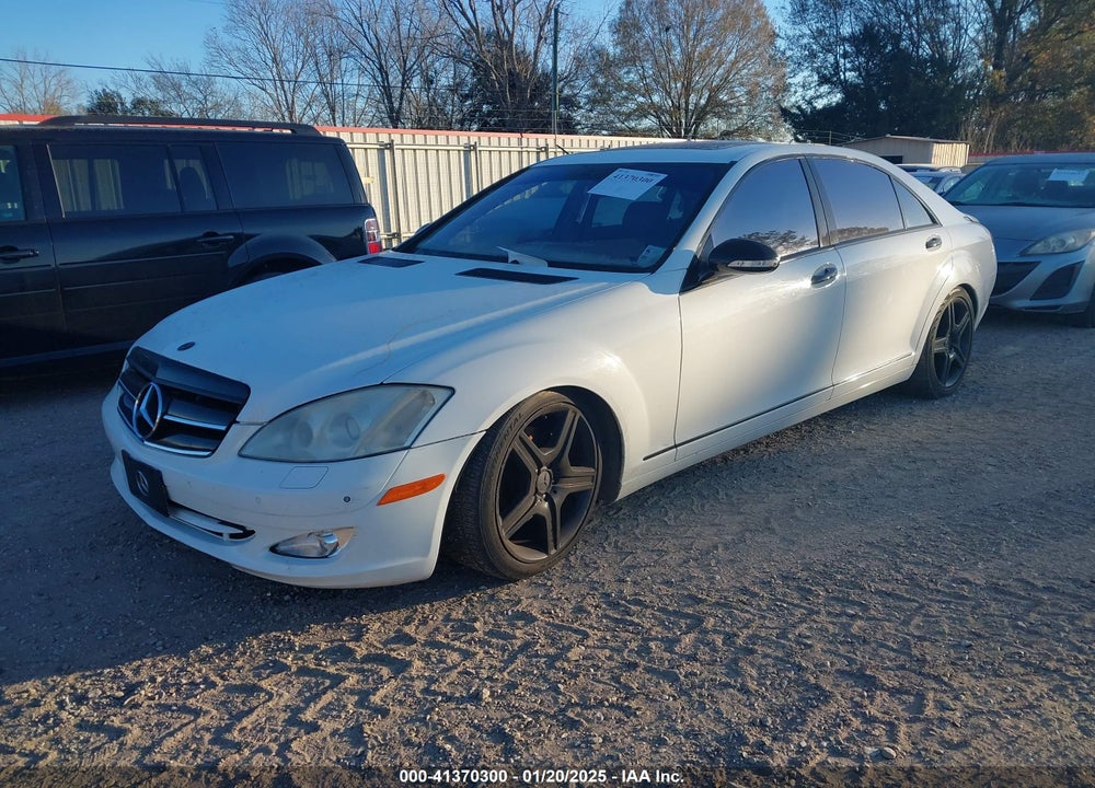 2007 MERCEDES-BENZ S 550 VIN: WDDNG71X77A050930