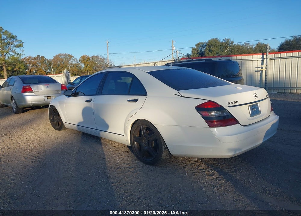 2007 MERCEDES-BENZ S 550 VIN: WDDNG71X77A050930