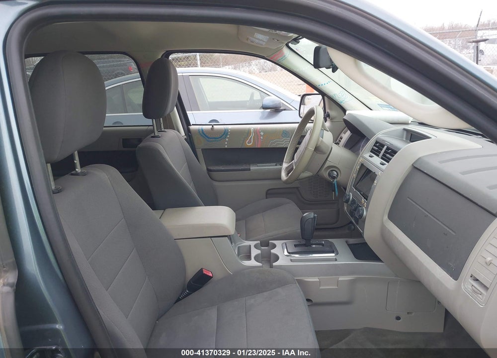 2010 FORD ESCAPE XLT VIN: 1FMCU9DG9AKB08955