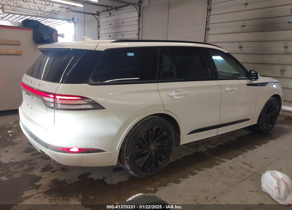 2023 LINCOLN AVIATOR RESERVE VIN: 5LM5J7XC6PGL20171