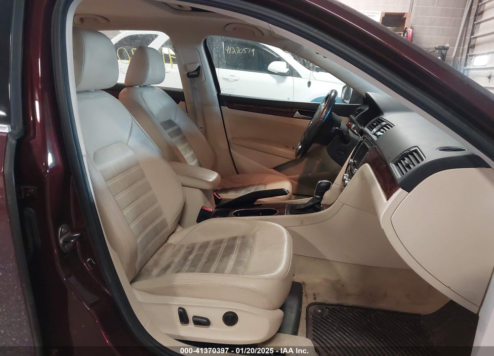 2013 VOLKSWAGEN PASSAT VIN: 1VWCN7A38DC107508
