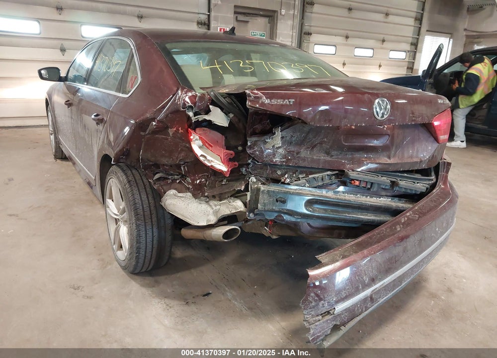 2013 VOLKSWAGEN PASSAT VIN: 1VWCN7A38DC107508