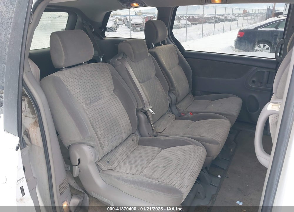 2007 TOYOTA SIENNA LE VIN: 5TDZK23C27S018882