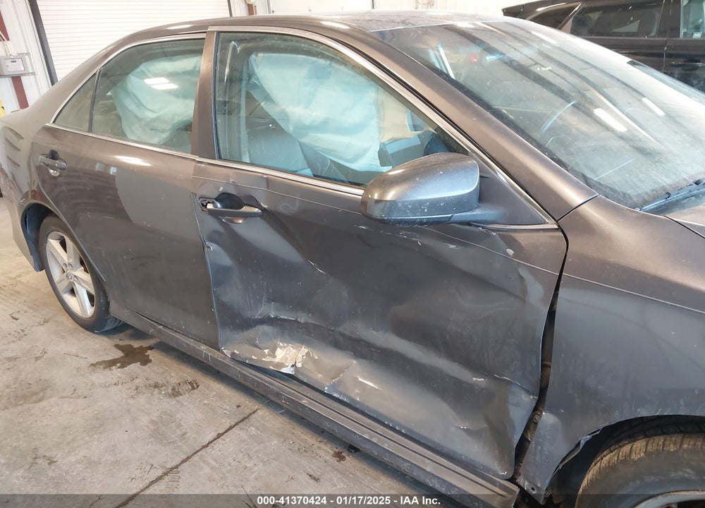 2012 TOYOTA CAMRY SE VIN: 4T1BF1FK4CU122018