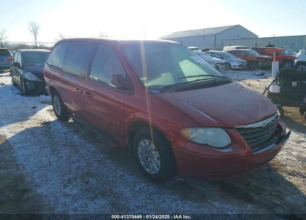 2006 CHRYSLER TOWN & COUNTRY LX VIN: 1A4GP44R46B608167