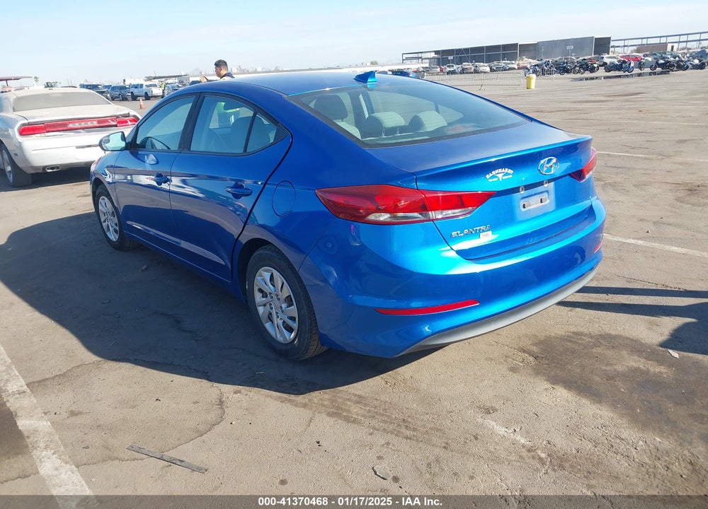 2017 HYUNDAI ELANTRA VIN: 5NPD74LF9HH182638