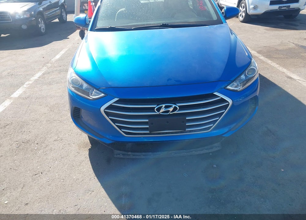 2017 HYUNDAI ELANTRA VIN: 5NPD74LF9HH182638