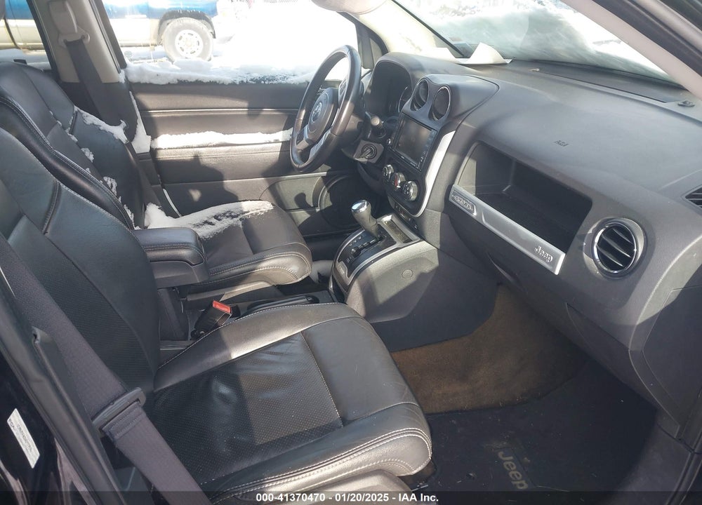 2017 JEEP COMPASS VIN: 1C4NJDEB2HD177576