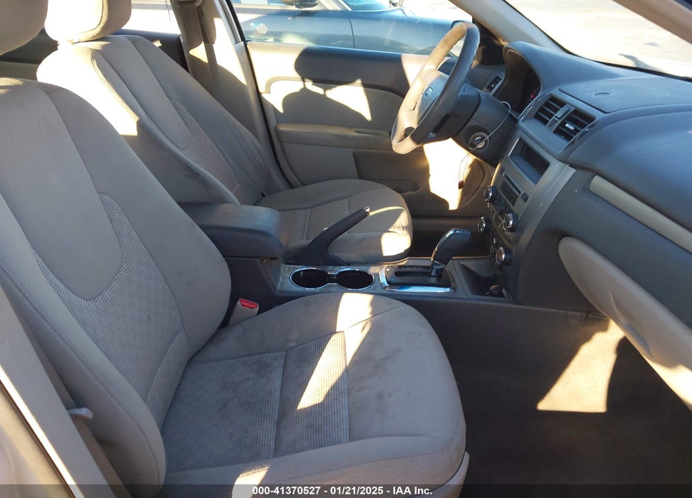2010 FORD FUSION SE VIN: 3FAHP0HA4AR384058