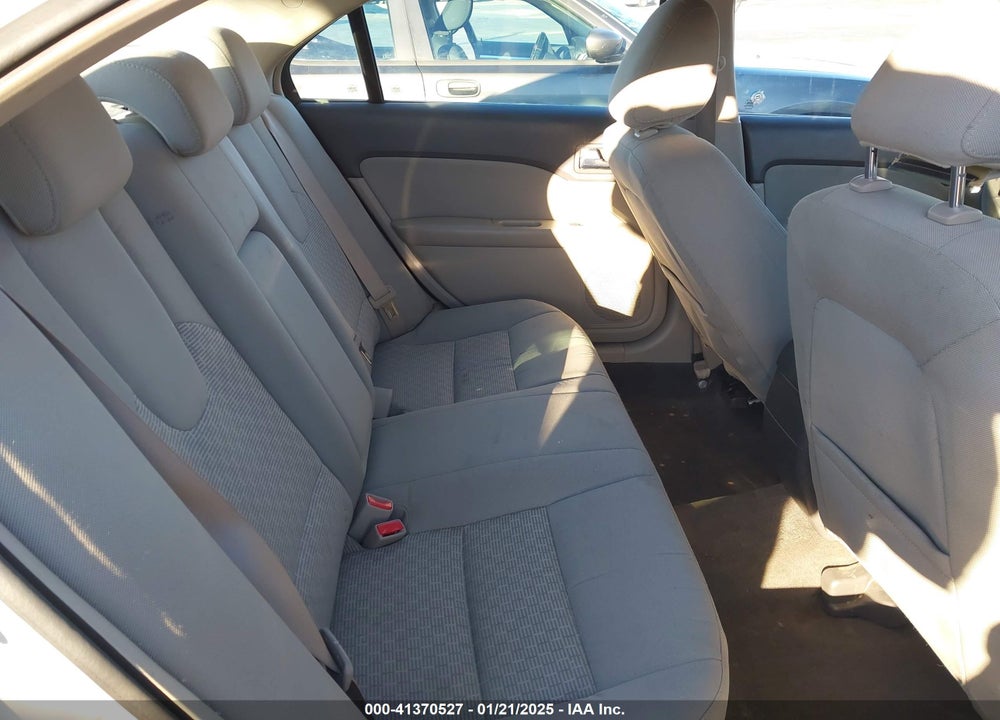2010 FORD FUSION SE VIN: 3FAHP0HA4AR384058