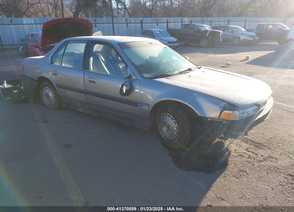 1991 HONDA ACCORD SE VIN: JHMCB7684MC072657