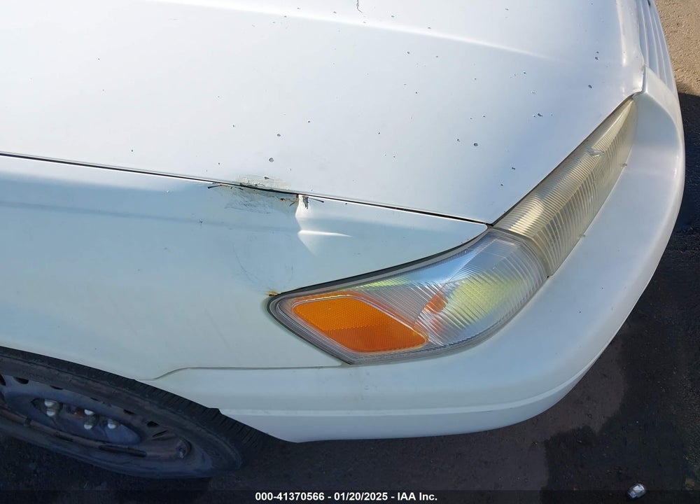 1999 TOYOTA CAMRY LE VIN: 4T1BG28K5XU864532