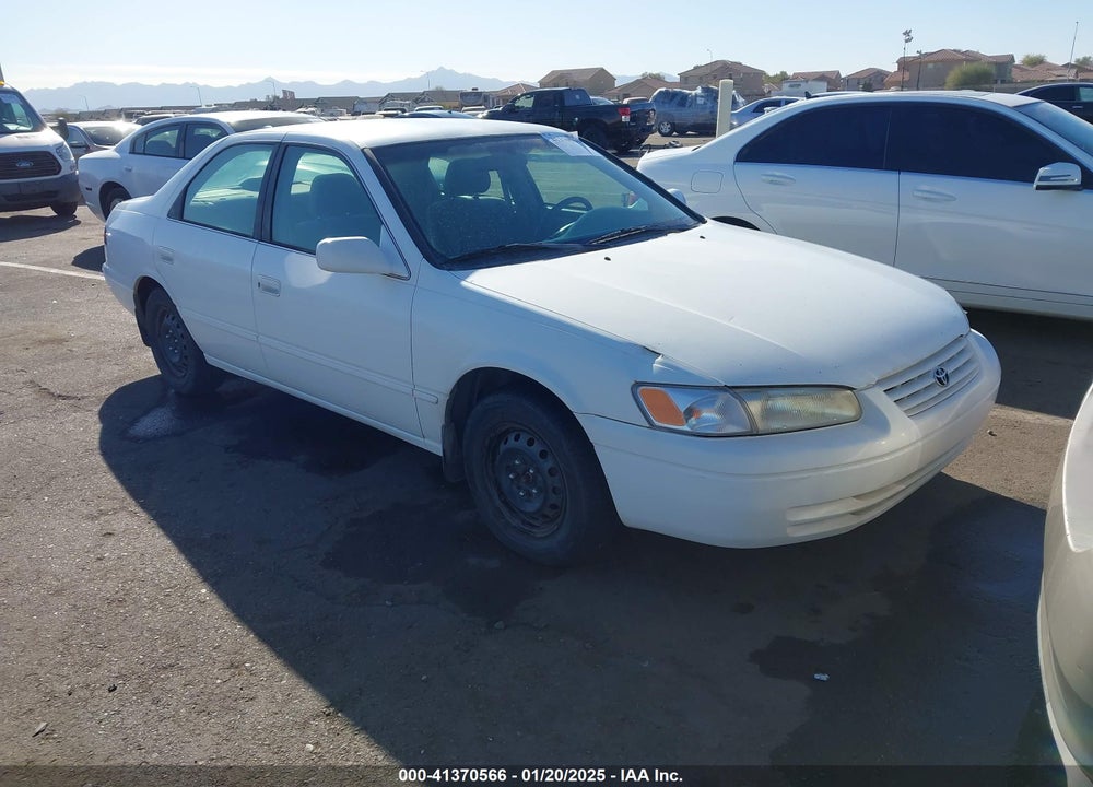 1999 TOYOTA CAMRY LE VIN: 4T1BG28K5XU864532