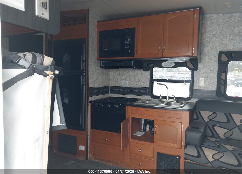 2008 FOREST RIVER WILDWOOD SPORT TRAVEL TRAILER VIN: 4X4TWTY2X8M049319