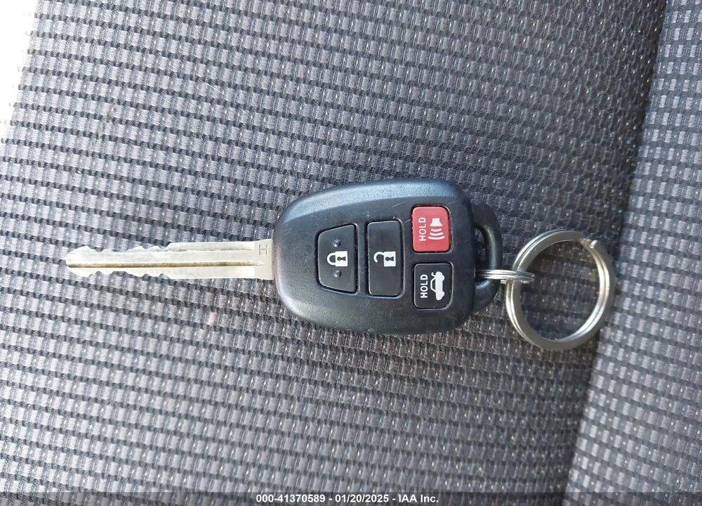 2019 TOYOTA COROLLA VIN: 2T1BURHE1KC239194