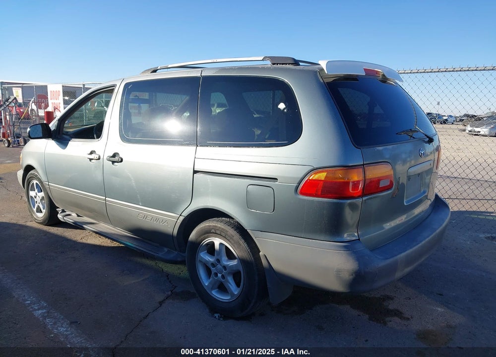 1999 TOYOTA SIENNA LE VIN: 4T3ZF13C8XU107076