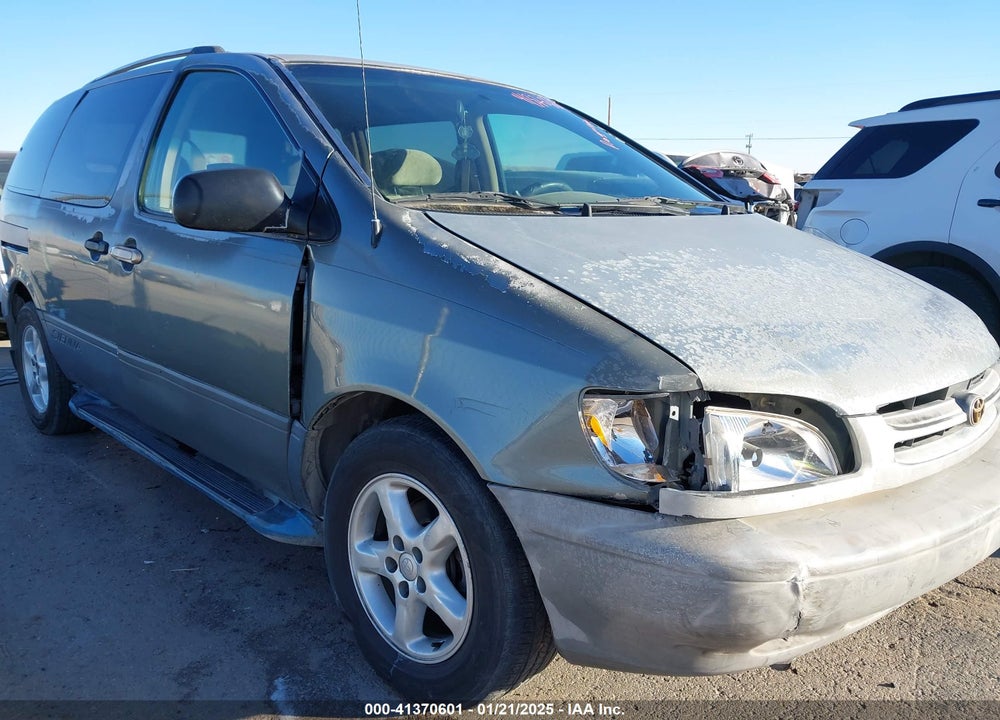 1999 TOYOTA SIENNA LE VIN: 4T3ZF13C8XU107076