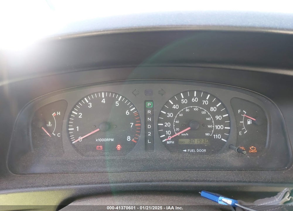 1999 TOYOTA SIENNA LE VIN: 4T3ZF13C8XU107076