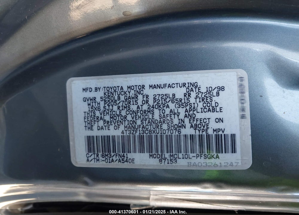 1999 TOYOTA SIENNA LE VIN: 4T3ZF13C8XU107076