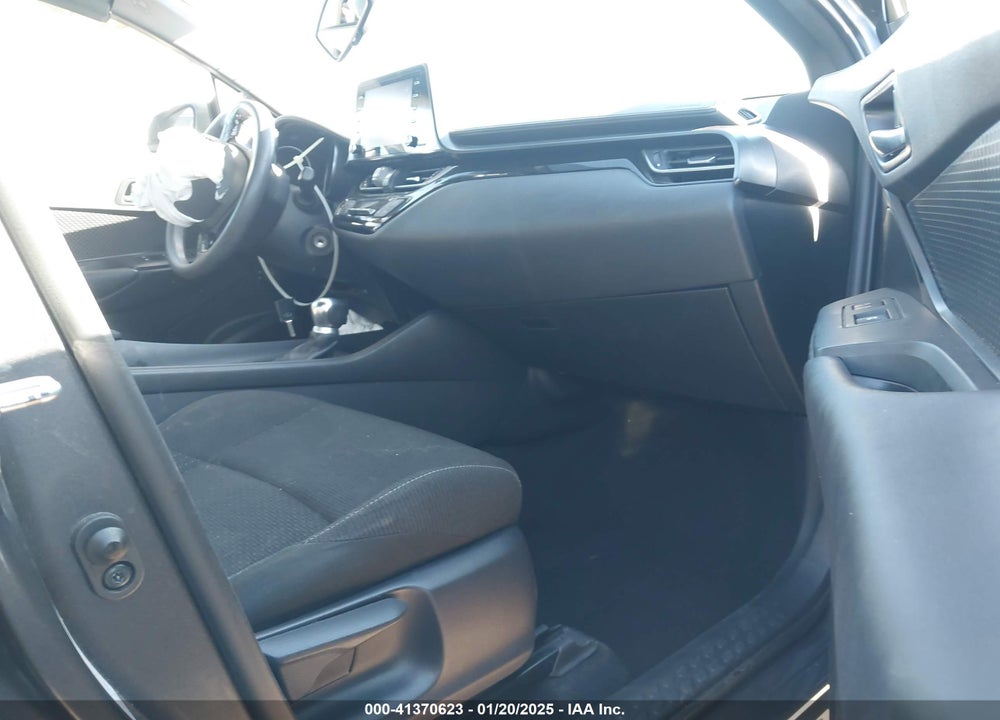 2019 TOYOTA C-HR VIN: JTNKHMBXXK1039920