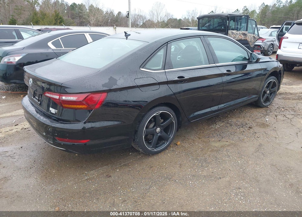 2019 VOLKSWAGEN JETTA 1.4T R-LINE/1.4T S/1.4T SE VIN: 3VWC57BU8KM057180