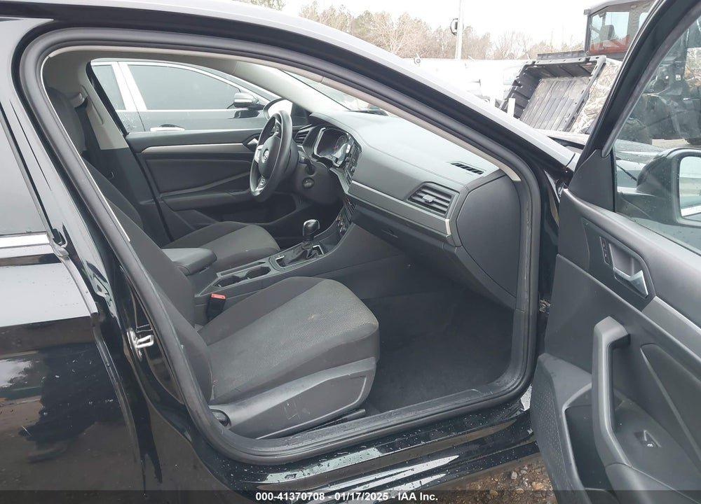 2019 VOLKSWAGEN JETTA 1.4T R-LINE/1.4T S/1.4T SE VIN: 3VWC57BU8KM057180