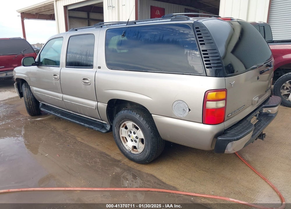 2001 CHEVROLET SUBURBAN 1500 LT VIN: 3GNEC16T91G250278