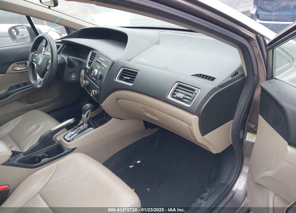 2014 HONDA CIVIC VIN: 19XFB2F50EE027314