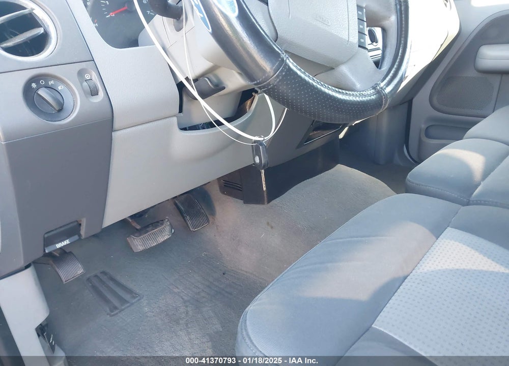 2008 FORD F-150 FX2/STX/XL/XLT VIN: 1FTRX12W28FB36195
