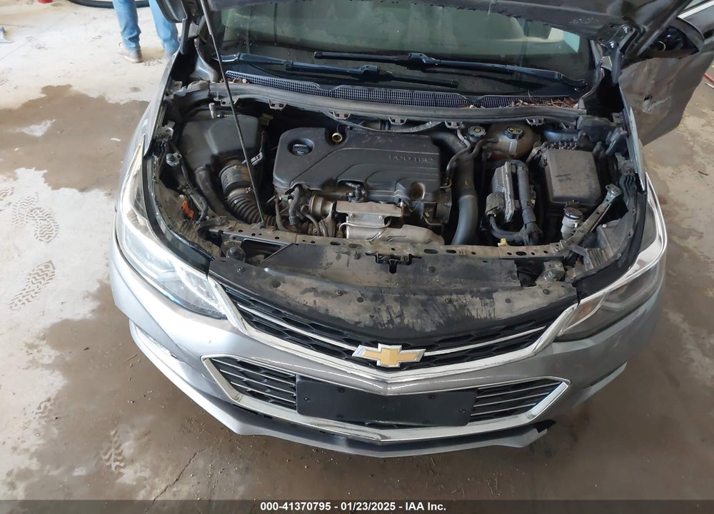 2019 CHEVROLET CRUZE VIN: 1G1BE5SM8K7101538