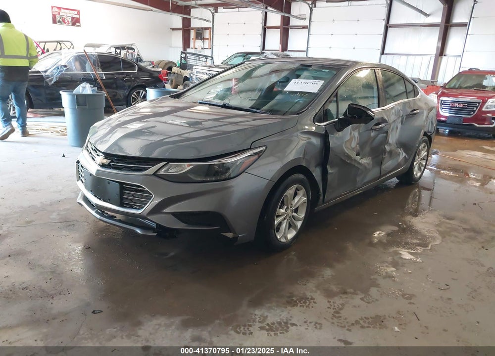 2019 CHEVROLET CRUZE VIN: 1G1BE5SM8K7101538