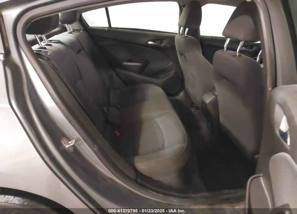 2019 CHEVROLET CRUZE VIN: 1G1BE5SM8K7101538