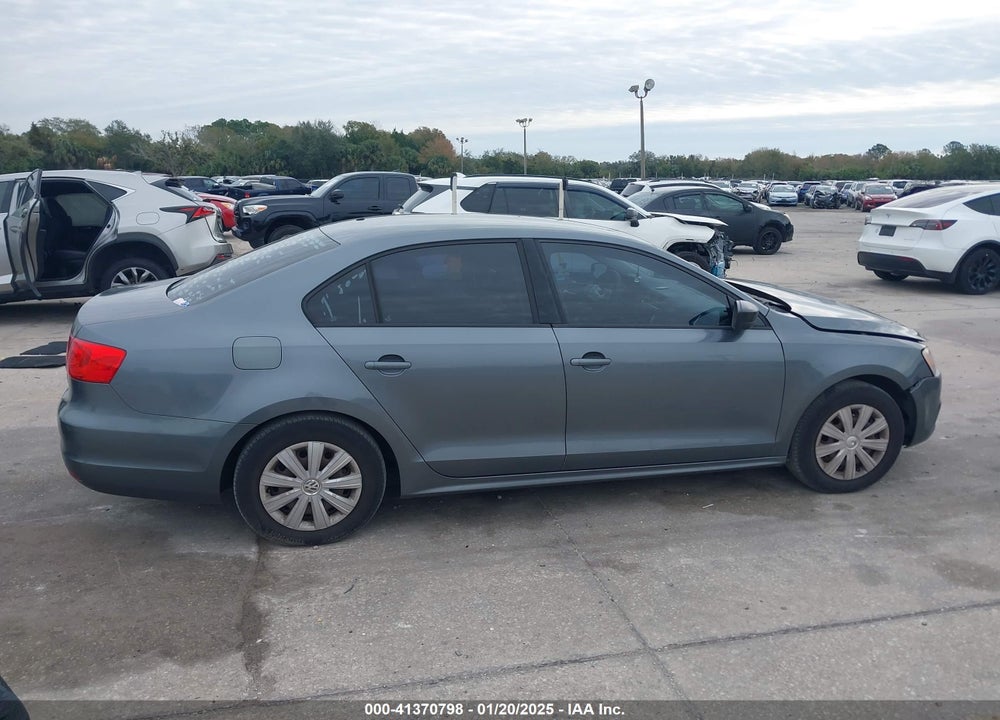 2014 VOLKSWAGEN JETTA VIN: 3VW2K7AJ1EM215195