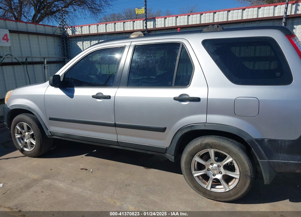 2005 HONDA CR-V LX VIN: JHLRD78505C048093