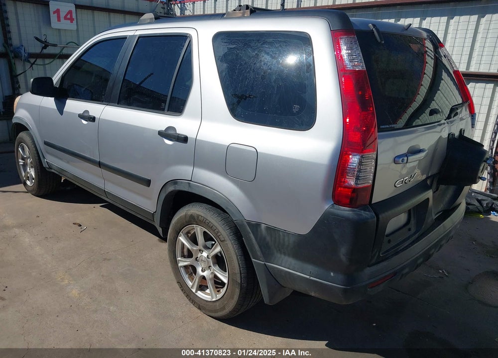 2005 HONDA CR-V LX VIN: JHLRD78505C048093