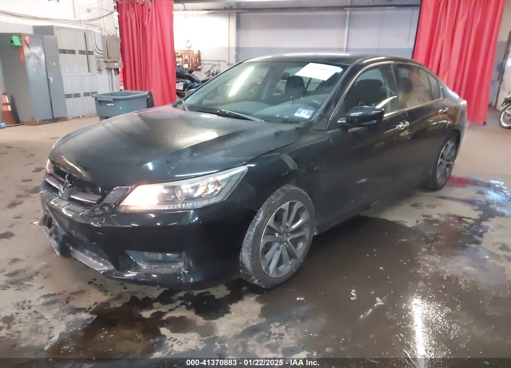 2015 HONDA ACCORD VIN: 1HGCR2F54FA172523