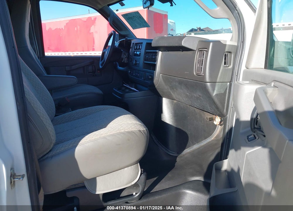 2021 CHEVROLET EXPRESS CUTAWAY WORK VAN VIN: 1GB0GSF76M1233090