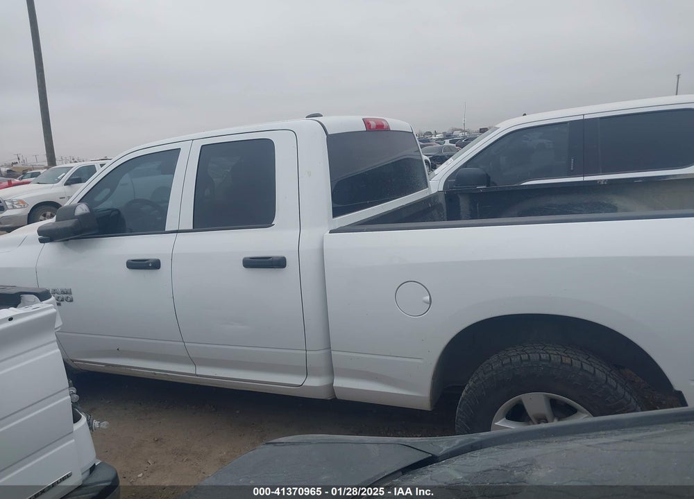 2019 RAM 1500 CLASSIC VIN: 1C6RR7FTXKS553633