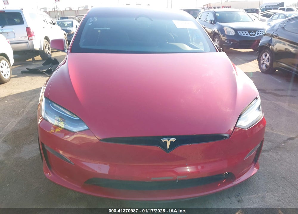 2022 TESLA MODEL X PLAID TRI MOTOR ALL-WHEEL DRIVE VIN: 7SAXCBE65NF357152