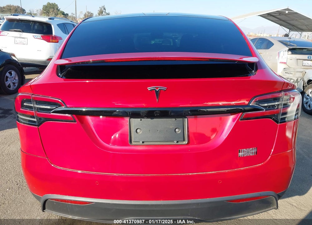 2022 TESLA MODEL X PLAID TRI MOTOR ALL-WHEEL DRIVE VIN: 7SAXCBE65NF357152