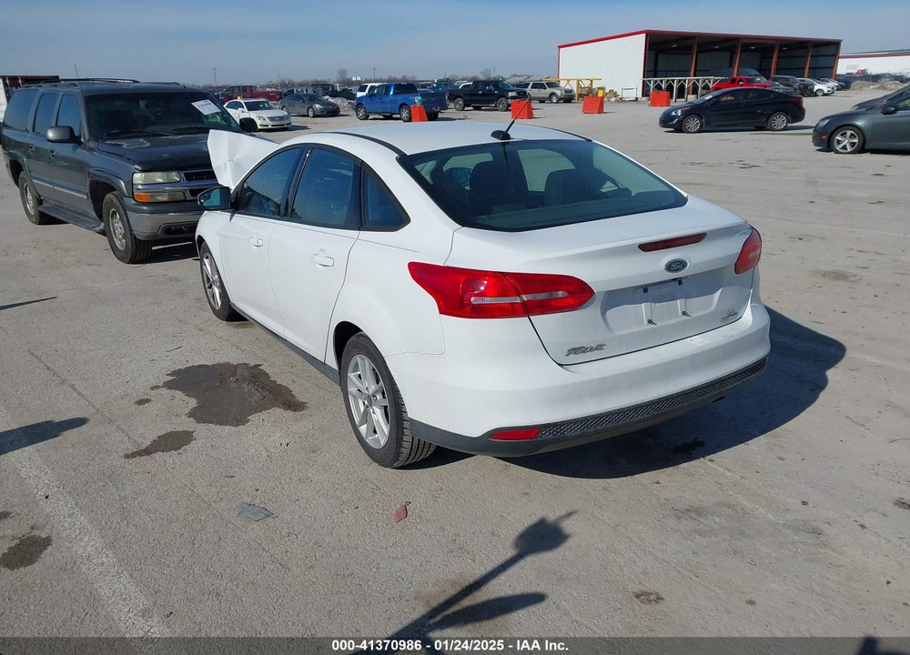 2016 FORD FOCUS VIN: 1FADP3F29GL267711
